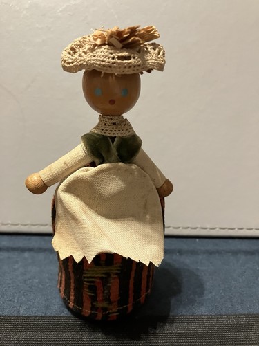 Vintage folk art - folk, peg