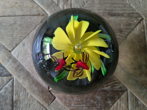 Large art glass paperweight - large,