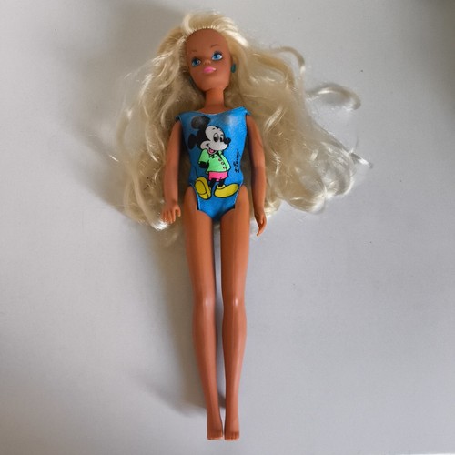 Vintage sindy doll - disney, club