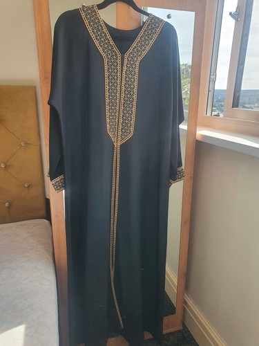Black and gold abaya - size, 58