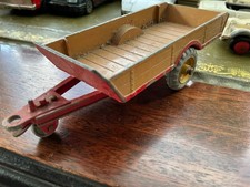 DINKY TOYS 320 HALESOWEN FARM