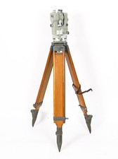 Vintage Carl Zeiss 'Theo 010' Theodolite & Tripod & Case  mid 20th C