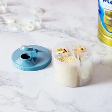 1x Baby Formula Dispenser