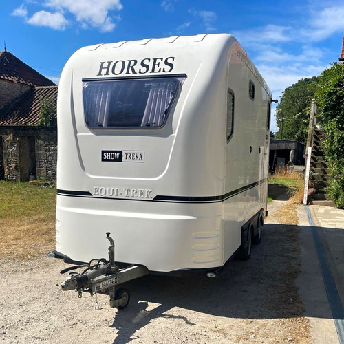 Equi trek show treka - show,