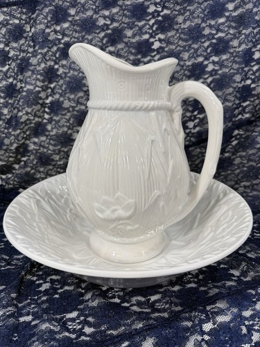 Vintage ceramic pitcher and - vintage,