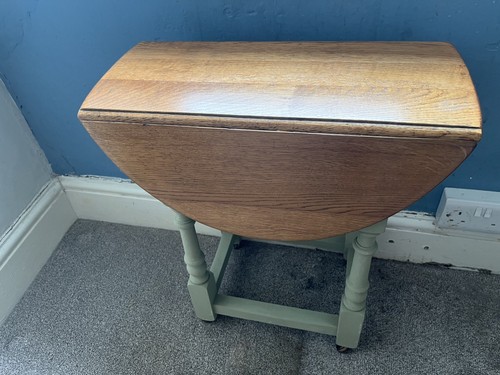 Oak gate leg table - gate,