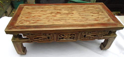 Asian tang table - , gilt