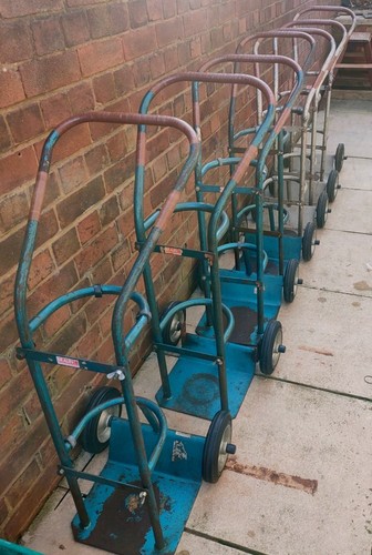 Oxygen cylinder trolley - oxygen,