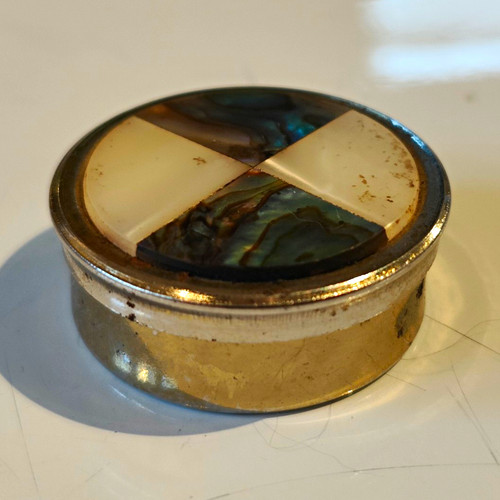 Small round silver tone metal - small,