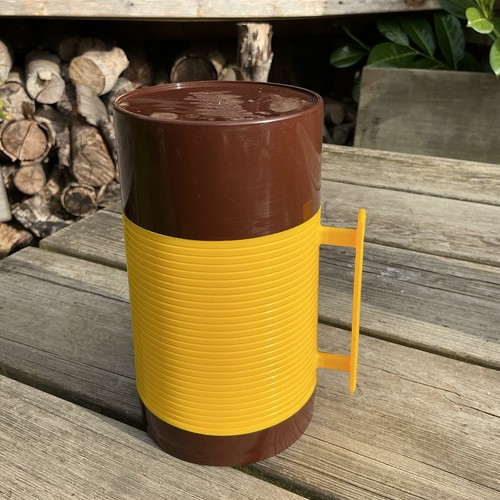 Vintage retro 1970s yellow - yellow, &