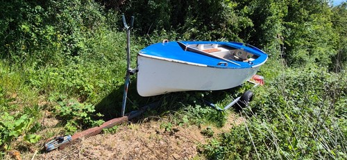 Sailing dinghy includes - sailing,