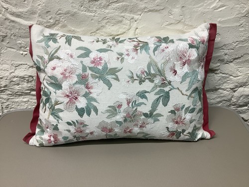 Laura ashley rosamond - laura,