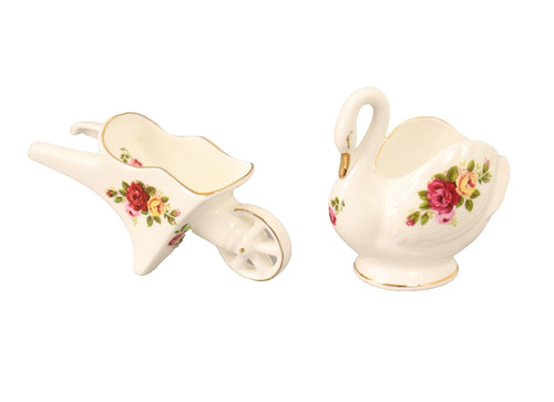 Miniature swan and wheelbarrow - miniature,
