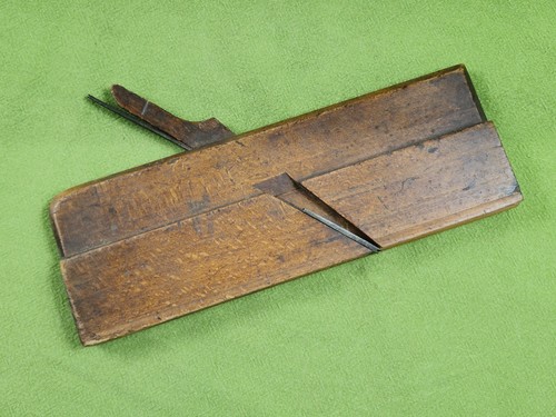 Vintage webb groom - a.webb,e.groom, wooden