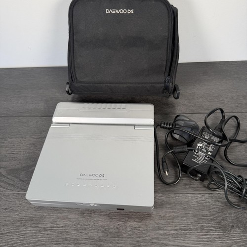 Daewoo dpc 7400p portable - dpc-7400p, dvd