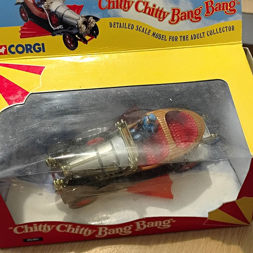 Corgi chitty bang - corgi,