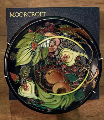 Moorcroft queens choice - moorcroft, plate
