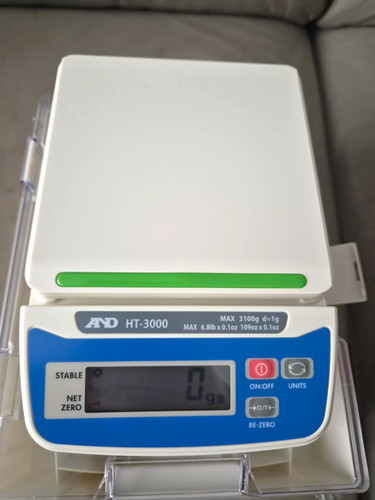 3000 top loading - a&d, ht-3000