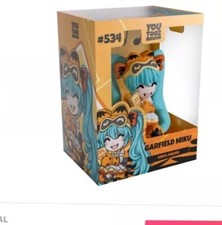 Youtooz- Garfield Hatsune Miku
