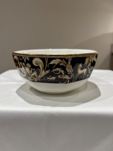 Wedgwood cornucopia hectagonal - cornucopia,
