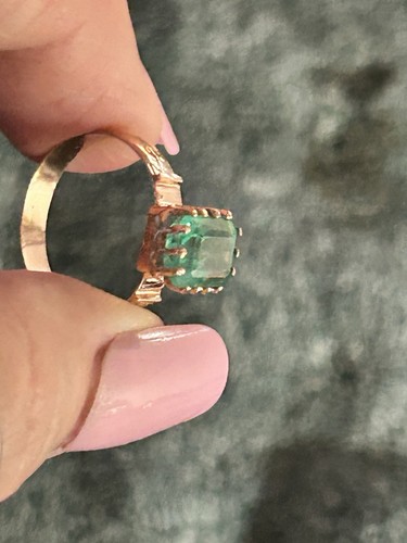 Natural carat clear - 1, carat?