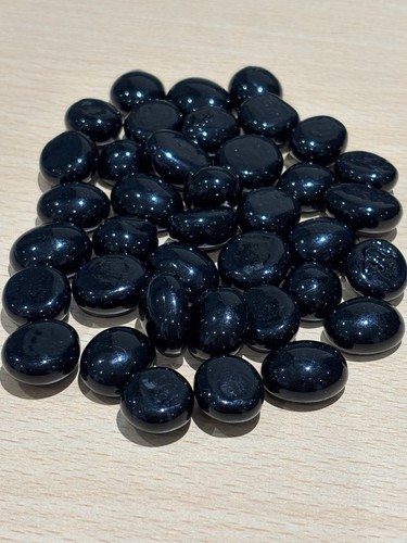 Black glass pebbles stones - 38,