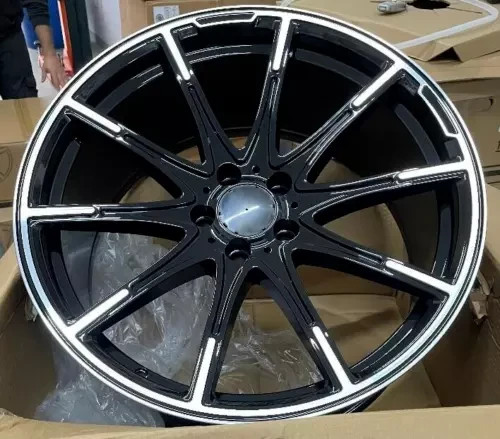 Brabus black alloy - 22",