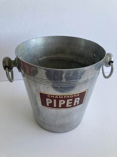 Vintage retro piper red - piper, label