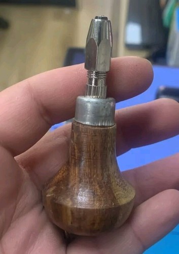 Wooden hand chuck pin - chuck, vise