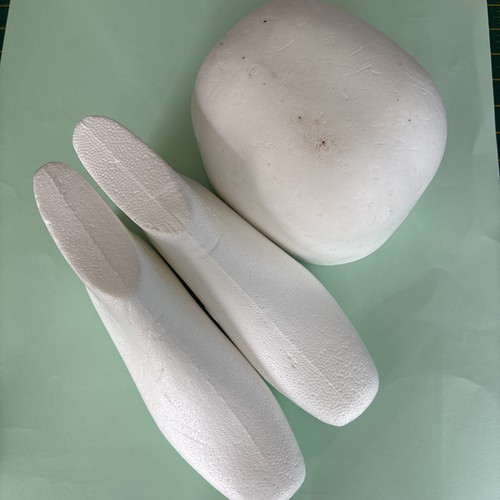 Polystyrene moulds for wet - polystyrene,