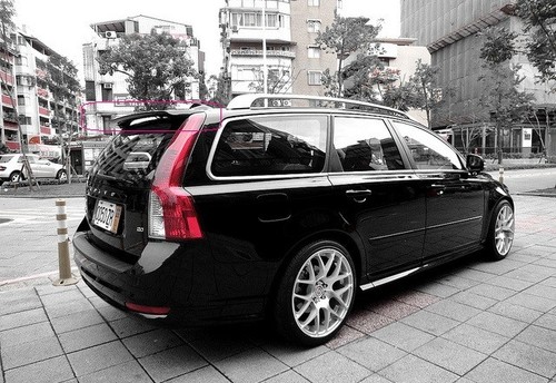 Volvo v50 rear - volvo, rear/roof
