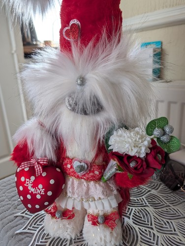 Handmade love gonk - 3,