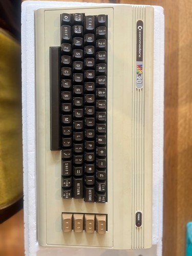 Commodore vic computer - commodore, vic-20