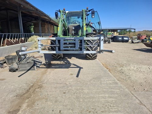 Proforge bale squeeze and - bale,