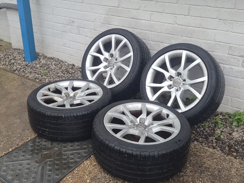 Genuine audi 18 inch - 🌟,