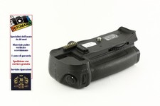 Nikon MB-D10 battery grip for