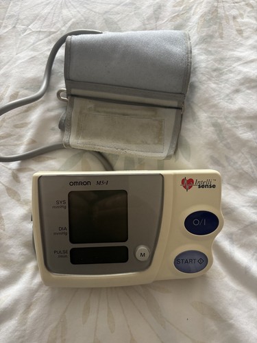 Blood pressure monitor omron - pressure,
