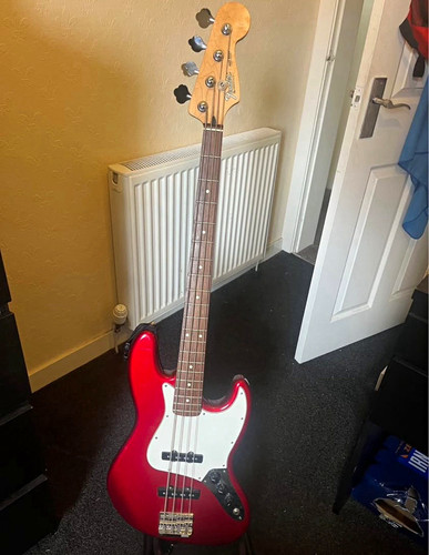 2008 cherry red fender - cherry, jazz