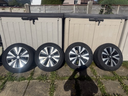Genuine taigo - vw,