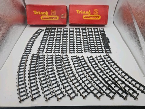 Triang train track r190 r193 - train,