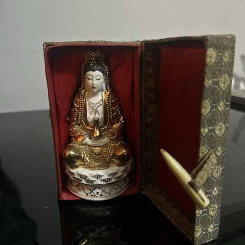 Vintage chinese kwan yin guan - vintage,