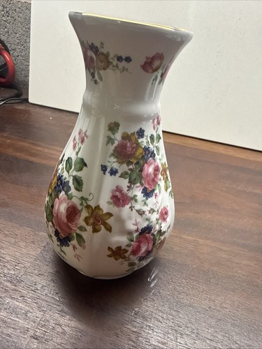 Lovely fenton floral - fenton,