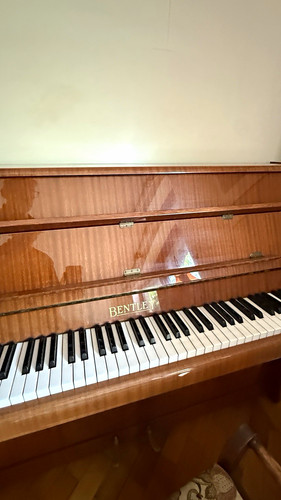 Bentley upright piano - bentley,