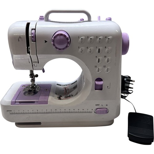 Sewing machine mini - mini, portable