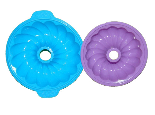 Silicone bundt cake mold - cake,