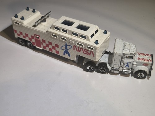 Matchbox peterbilt low - peterbilt, bed