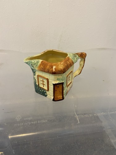 Vintage keele pottery - keele,