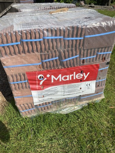 Brick red marley concrete - red,