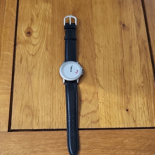 Guinness quartz analogue - guinness, white