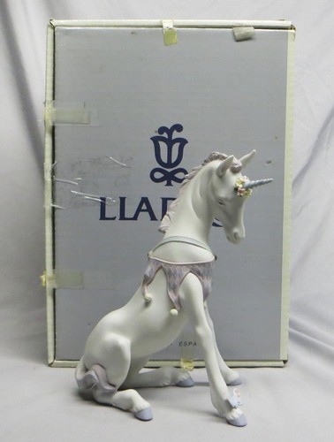 Rare lladro playful unicorn - lladro,